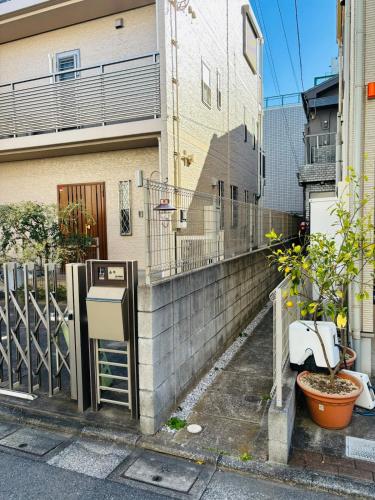 Retro Showa Home 9min from station Direct to Narita Near Disney Bus 48mim