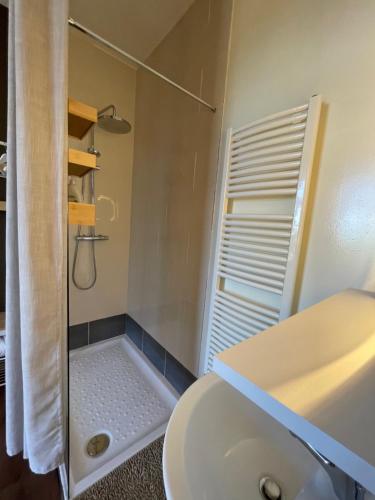 Ванная комната в Auberge de Corsas