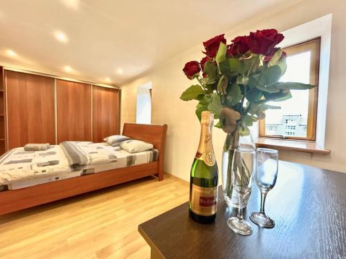 Postel nebo postele na pokoji v ubytování Двоповерховий Пентхаус с великим Джакузі біля метро Наукова