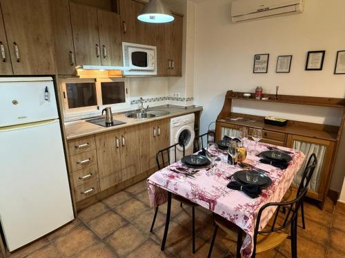 Η κουζίνα ή μικρή κουζίνα στο Vivienda Chorrillos del Lavadero