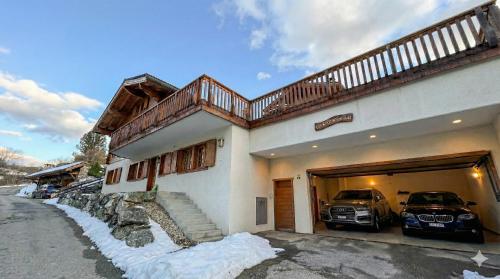 Ski In Out chalet for 10 people with breathtaking view