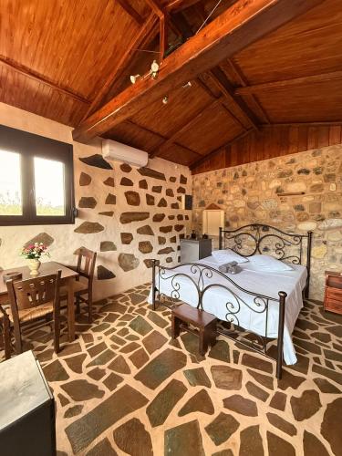 Ένα ή περισσότερα κρεβάτια σε δωμάτιο στο Alexander's Heavenly Home