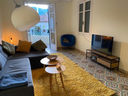Αλμα - A Family boutique apartment at the city center