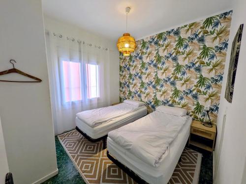 THE ROOM - APARTMENT IN LLORET