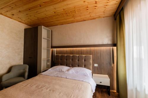 Foto dalla galleria di Popasul Vanatorului a Poiana Sabasa