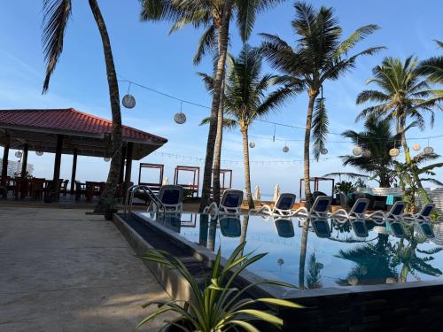 Sundlaugin á Nico Beach Hotel eða í nágrenninu