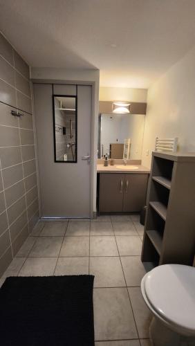Cosy Studio Monplaisir Lumière Metro Lyon 8