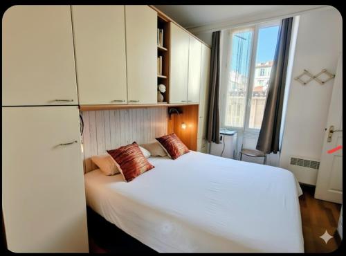 Central close to beaches and shops, up till 6 pers