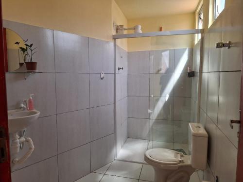 Koupelna v ubytování Quarto Up perto do Centro e de Praias