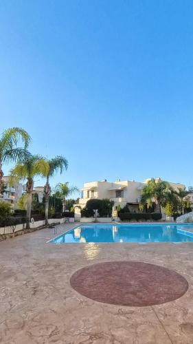 Amazing Central apartment Paphos - 2 BDR & Pool