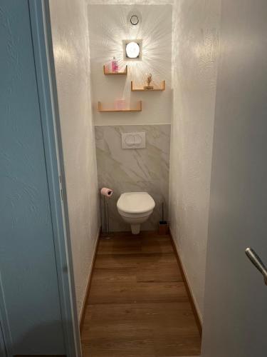 Et badeværelse på Rent beautiful village house