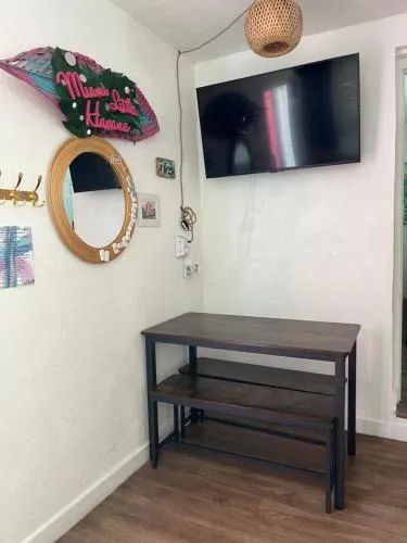 Stunning Little Havana Close to Airport, Calle Ocho, Brickell, Cruises,Wynwood and the Beaches - Free Parking photo 10