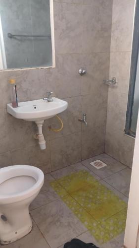 Et badeværelse på Tsavo Brian