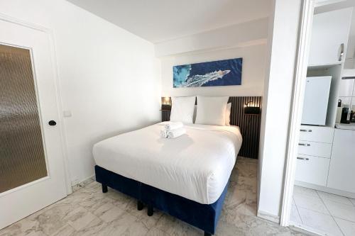 Studio in Cannes city center with terrace