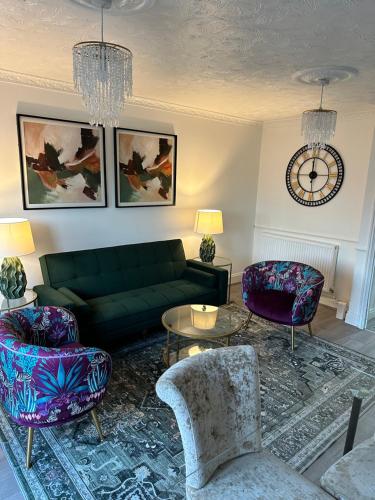 Modern 2 Bedroom House Near London City Airport, Excel, O2 & DLR with FREE Parking & Privet Entrance photo 20