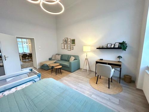 Zentrales Altbau Apartment beim Bahnhof - 6 Gäste