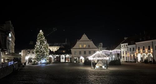 Et lokalt vartegn tæt på den private indkvartering