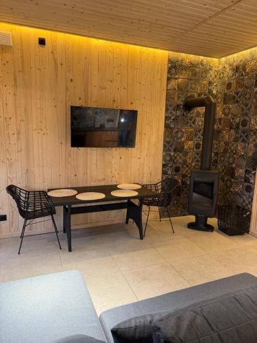 TV a/nebo společenská místnost v ubytování Family Rest Village