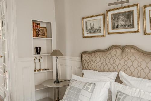 AC 3bds Apt with arc de triomphe view & terrace