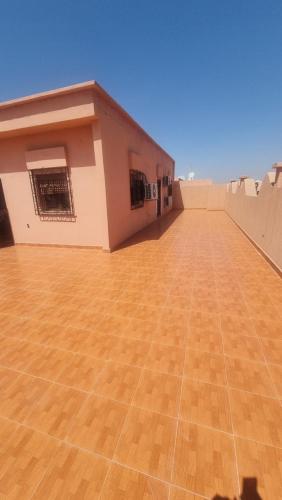 Το κτήριο όπου στεγάζεται  το διαμέρισμα