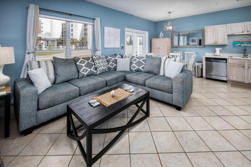 Køkken eller tekøkken på Sunset Cottages 5A Pet friendly condo