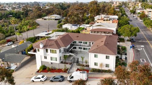 Nabolaget omkring lejligheden eller i nærheden