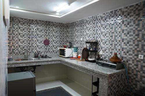 Una cocina o zona de cocina en Studio stay, comfort local vibes in Tiznit