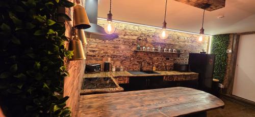 Cowboy Corner - Hot Tub, City Centre, Free Parking photo 11