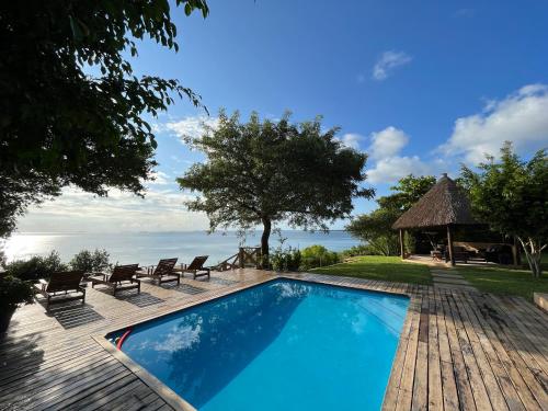 Piscina de la sau aproape de Kanyaka Lodge - Private Villa