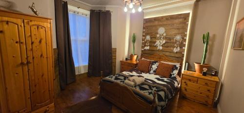 Cowboy Corner - Hot Tub, City Centre, Free Parking photo 21
