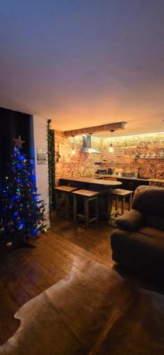 Cowboy Corner - Hot Tub, City Centre, Free Parking photo 17