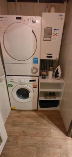 Cowboy Corner - Hot Tub, City Centre, Free Parking photo 24