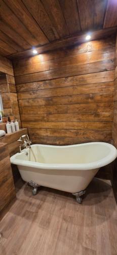 Cowboy Corner - Hot Tub, City Centre, Free Parking photo 30