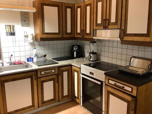 Køkken eller tekøkken på 6 person holiday home in Thyholm