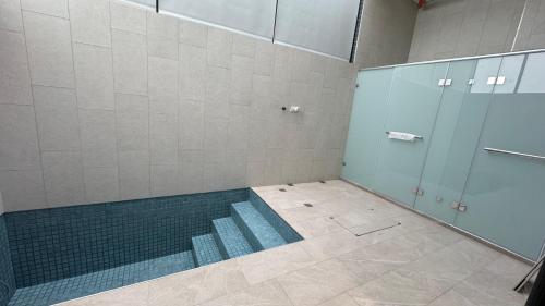 東海牛棚背包客棧 衛浴