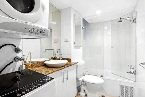 Koupelna v ubytování 1-bed flat in CENTRAL Sydney