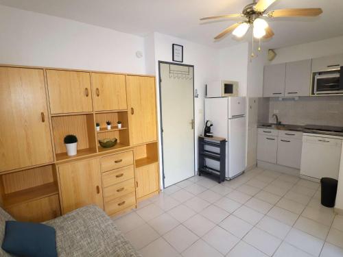 Appartement lumineux avec terrasse et parking sécurisé