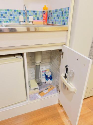 302 Dotonbori River5 min walk to Dotonbori Kuromon Market Shinsaibashi, Namba business district washing machine on balcony 1F free dryer microwave