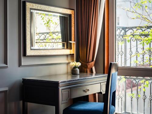 Hanoi Solis Hotel — View (from property/room)
