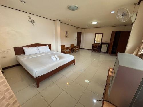 En eller flere senge i et værelse på J Hotel2