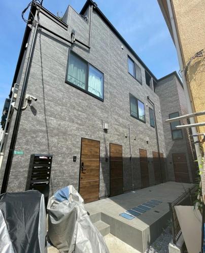 SALE Flawed Property with a loud music from neighbor but stay cheap in nice area