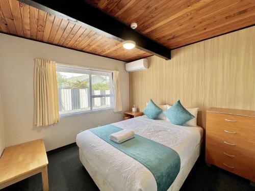 Postel nebo postele na pokoji v ubytování Mountain View Motel