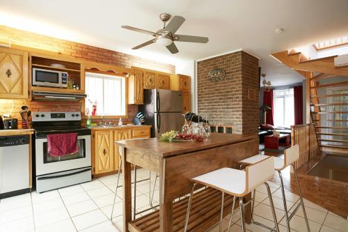 Big Cozy House tesisinde mutfak veya mini mutfak