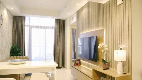 Stunning 2 Bedroom Aykon City Tower C