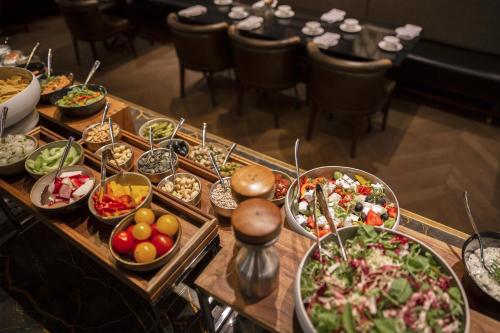 Párisi Udvar Hotel Budapest, part of Hyatt — Restaurant/places to eat