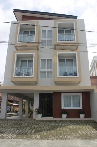 Het gebouw waarin het hotel zich bevindt