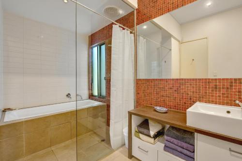 Et badeværelse på Little Wallaby Retreat