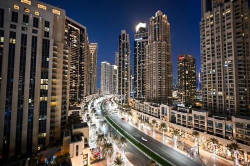 Luxury 2BR Downtown Walk to Dubai Mall Burj Khalifa