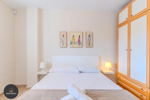 Ático con Terraza + Piscina + Parking Privado Cubierto by Sunset Rentals (Tamarit)