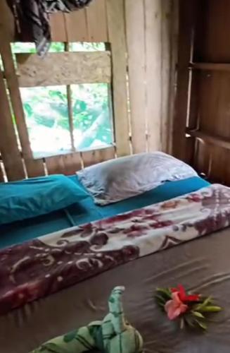 Yasur Backpackers Bungalow & Tree House